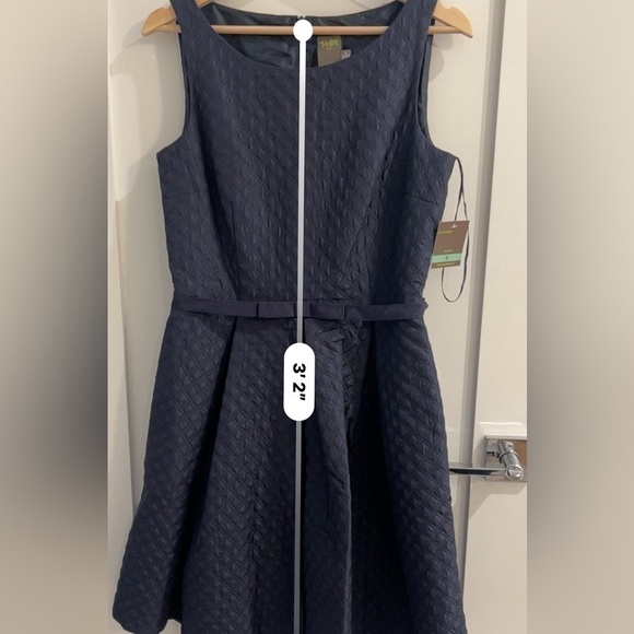 NEW Quilted Pattern Navy Dress w pockets SIZE 8 - Picture 5 of 6